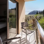 Hotel apartamentowy Galatia And Benitses (Corfu)