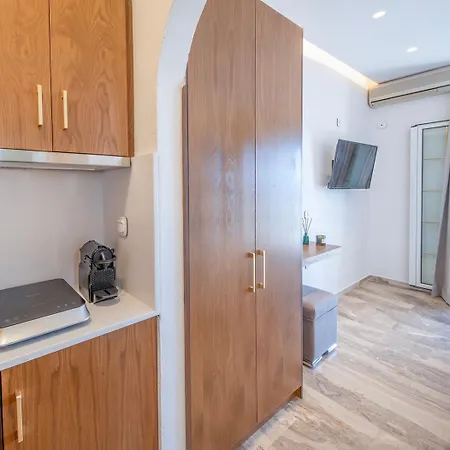 Apart Otel Galatia And Benitses (Corfu)